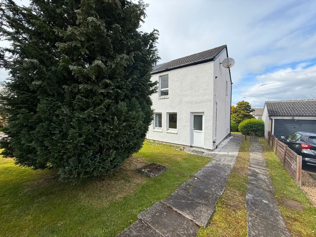 Medwin Gardens, East Kilbride, South Lanarkshire, G75